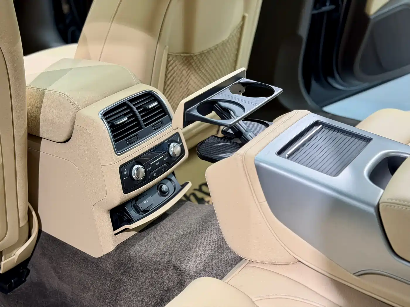 Audi A6L 2012 30 FSI Comfort фото 17