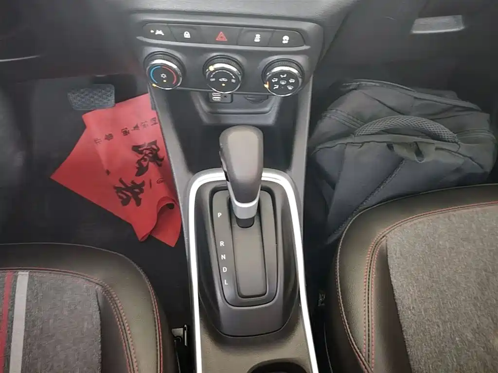 Chevrolet Trax 2019 Redline 335T CVT Extreme Edition (China VI) фото 14