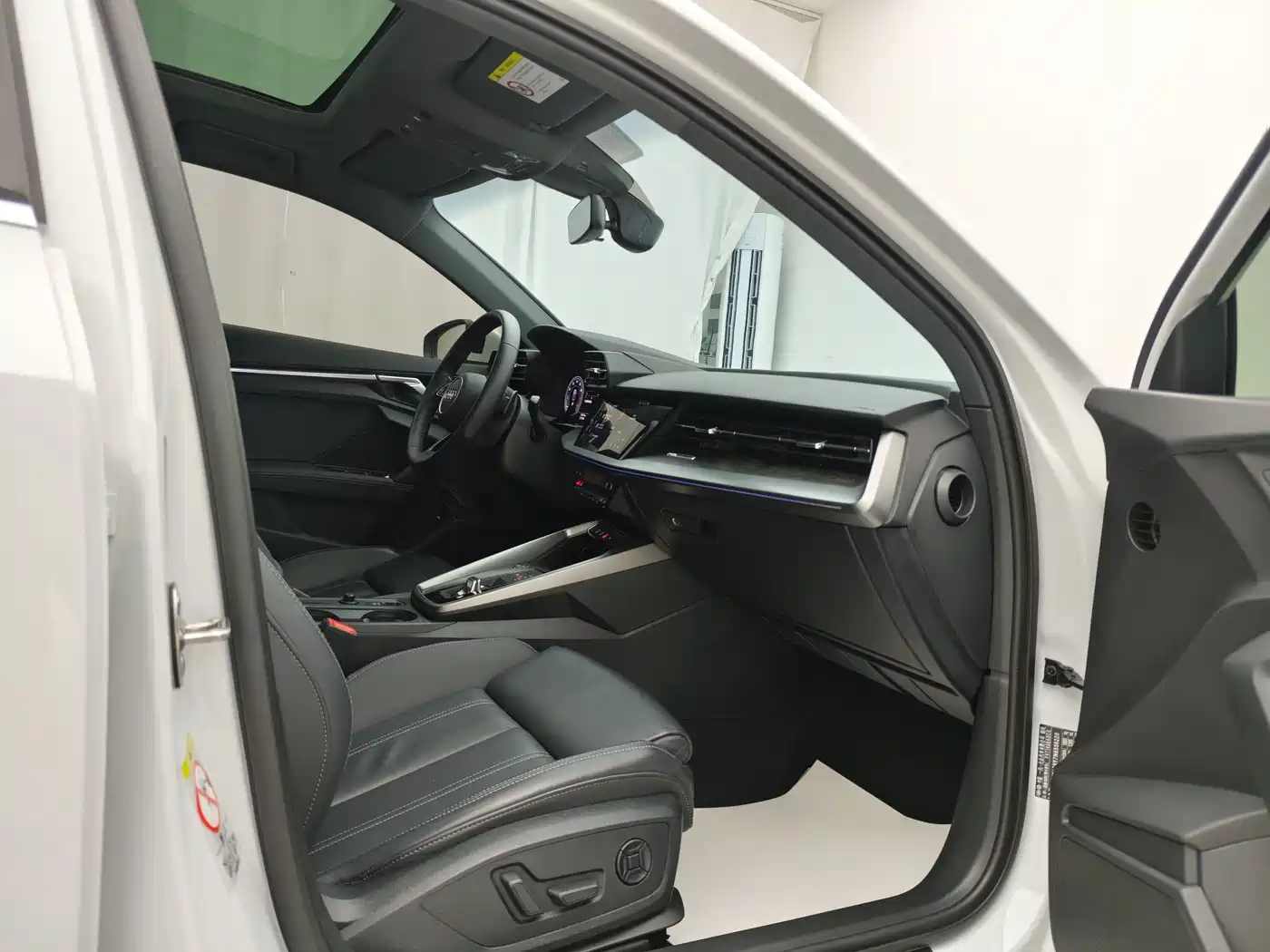 Audi A3 2022 A3L Limousine 35 TFSI Luxury Elegance фото 21