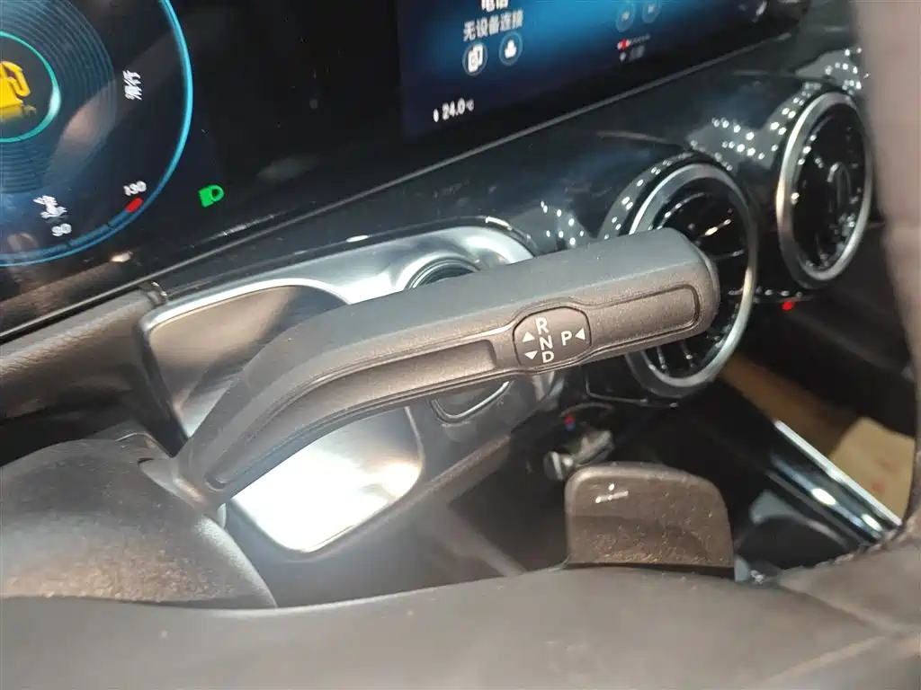 Mercedes-Benz GLB 2023 GLB 200 Dynamic фото 11