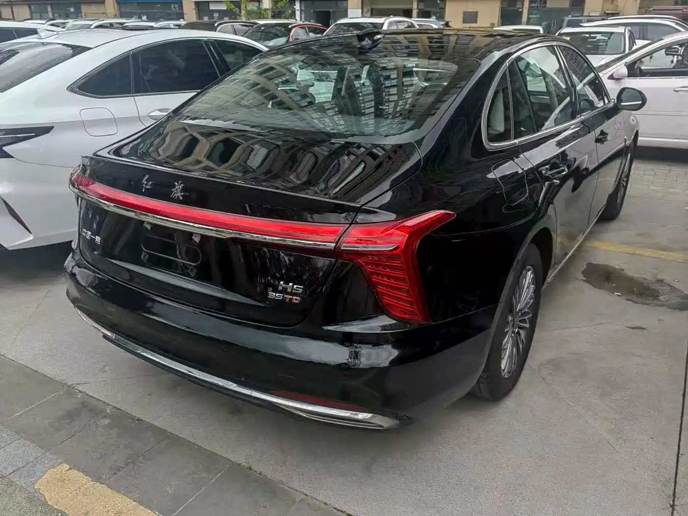 Hongqi H5 2023 1.5T DCT Smart Connect Flag Rhythm фото 12