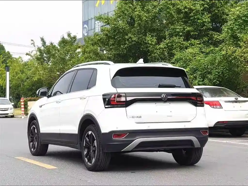 Volkswagen Tanying 2021 1.5L Automatic Smart Connect Edition фото 10