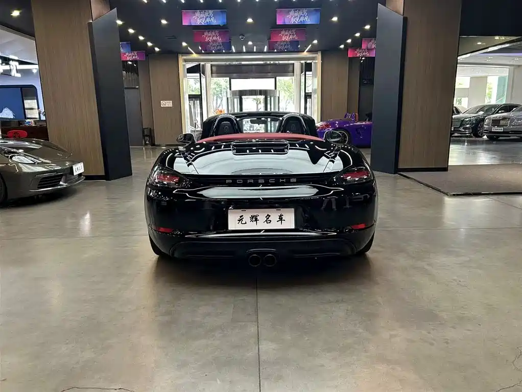 Porsche 718 2019 Boxster T 2.0T фото 14