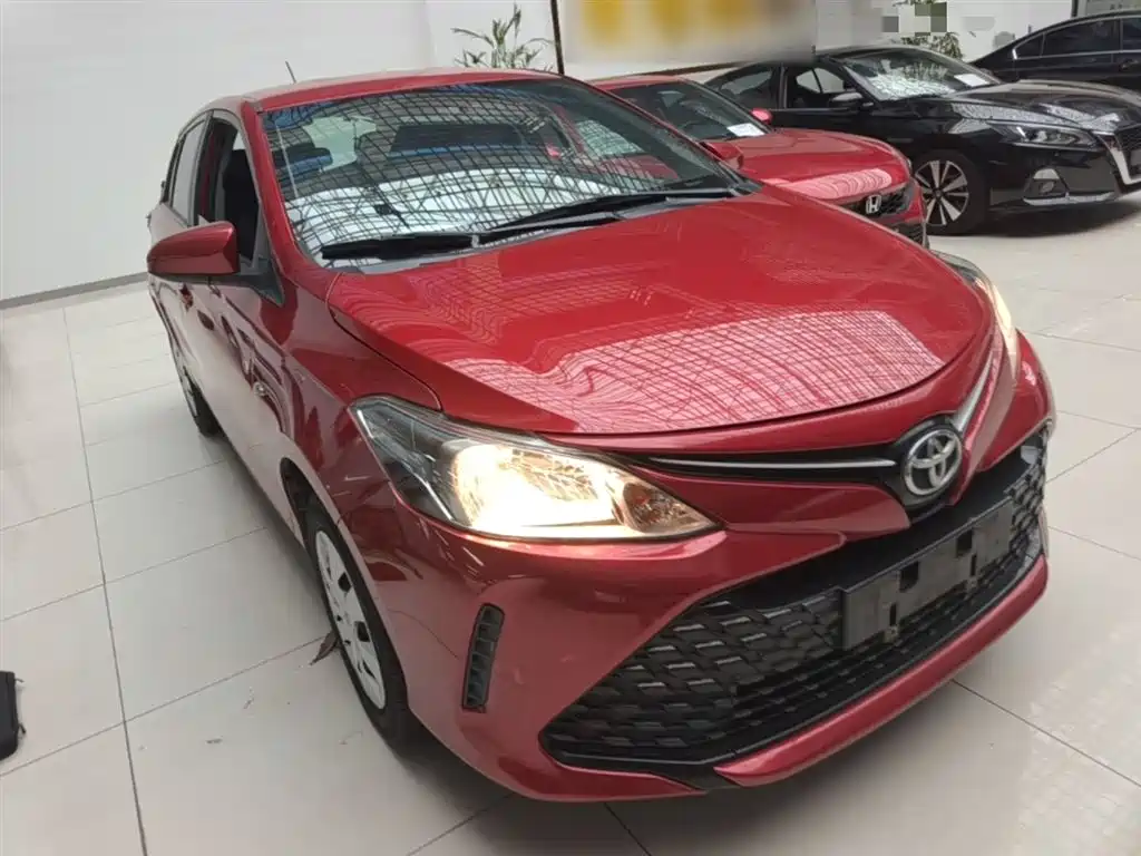 Toyota Vios FS 2017 1.5L CVT Fengchi Edition фото 4
