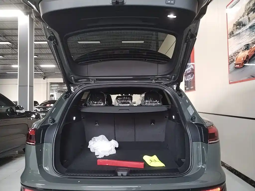Audi Q6L e-tron 2026 2025 Extended Range Edition