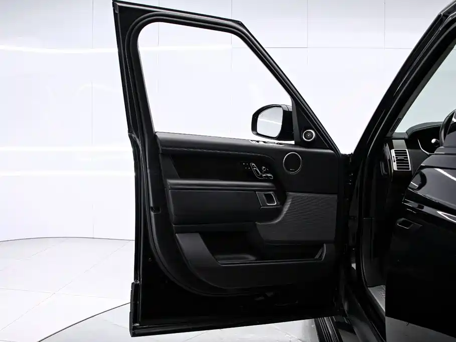 Land Rover Range Rover 2022 2021 3.0 L6 Heritage Edition