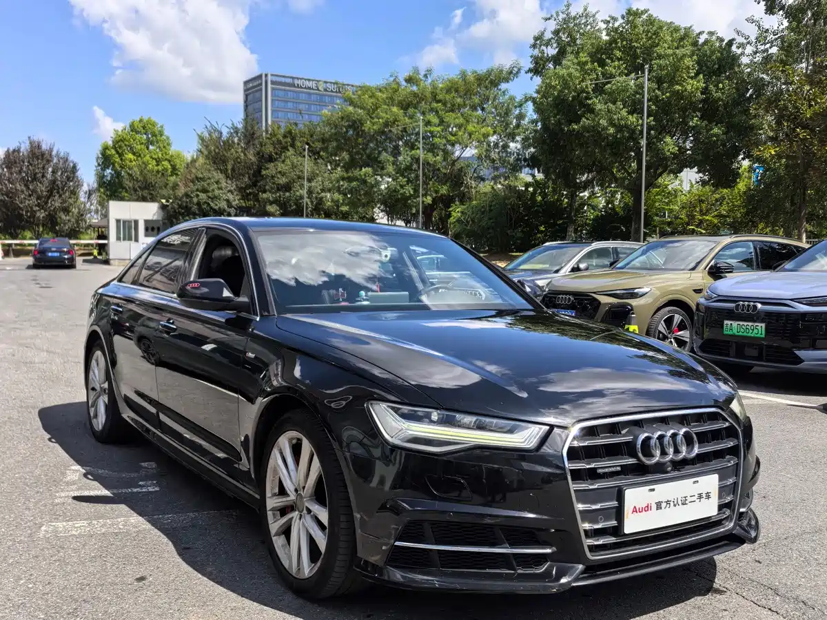 Фото 3 - Audi A6L