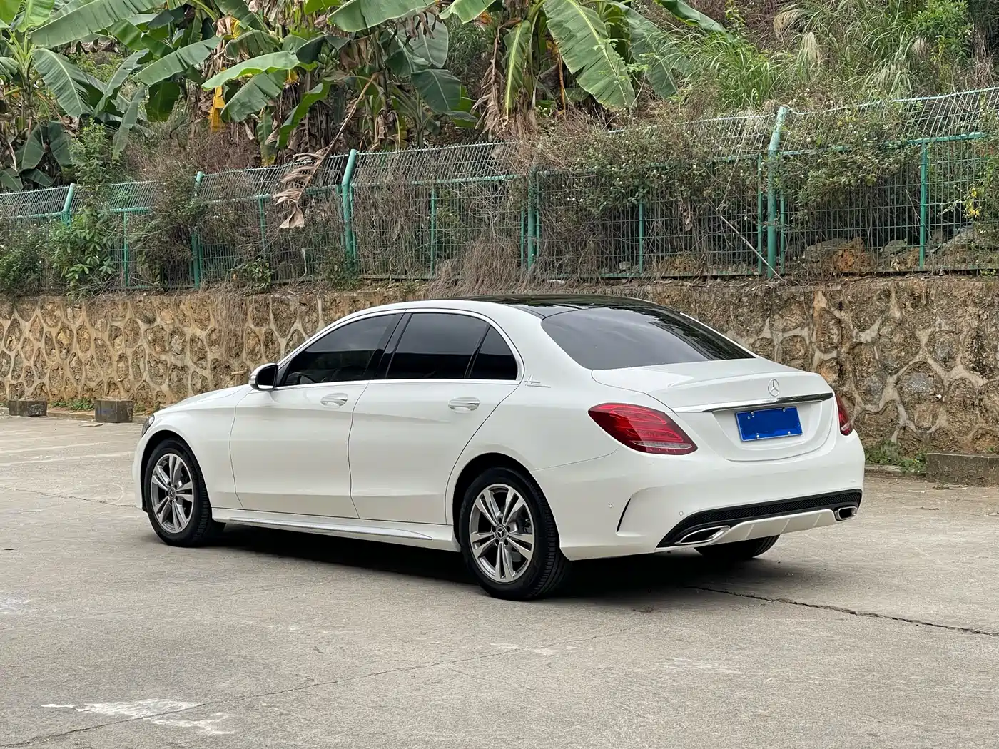Mercedes-Benz C-Class 2017 Facelift C 200 L Sport Edition фото 7