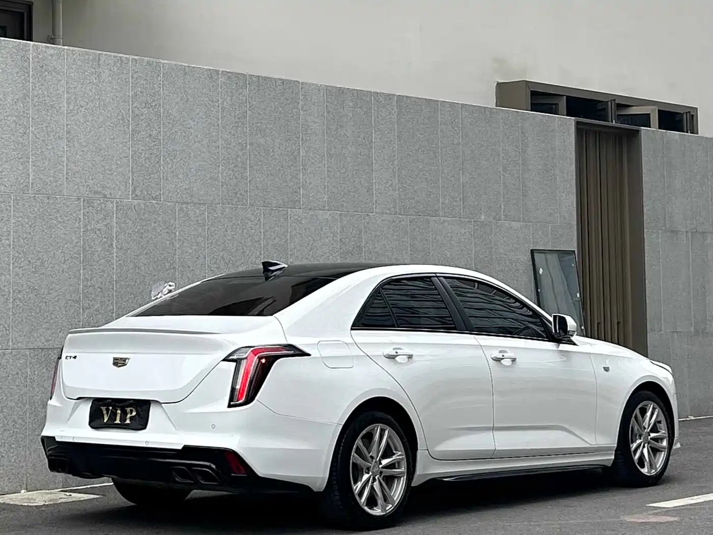CADILLAC CT4