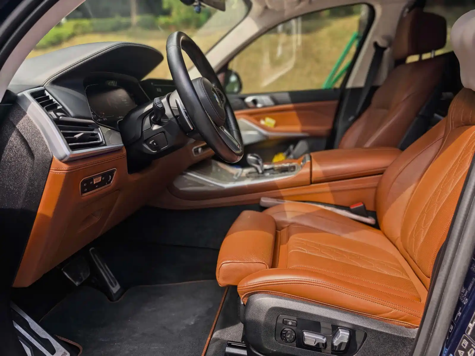 صورة 4 - BMW X7