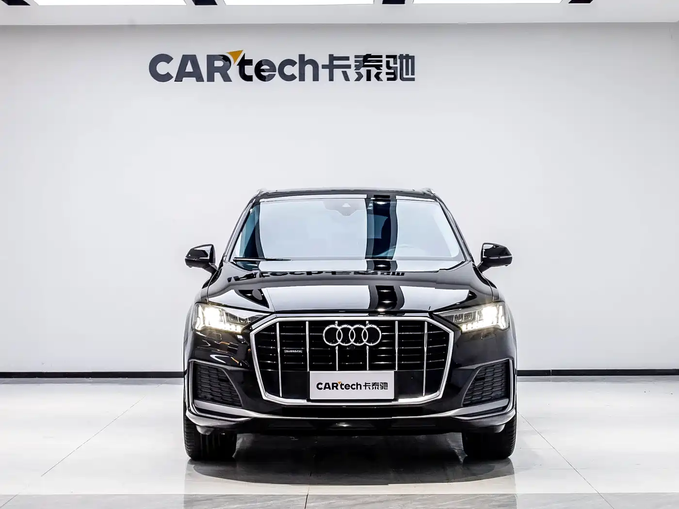 Audi Q7 2023 45 TFSI quattro S line Sport фото 4
