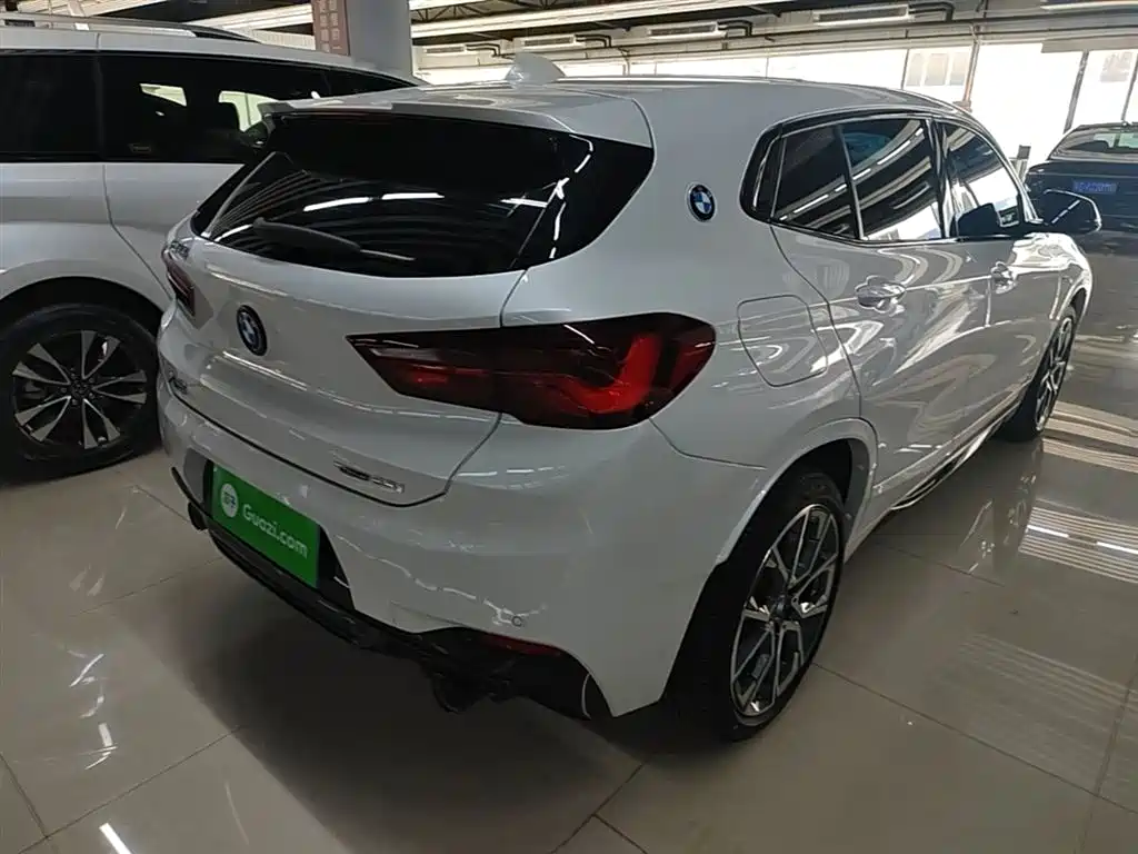 BMW X2 2022 xDrive25i Black Night Edition фото 7