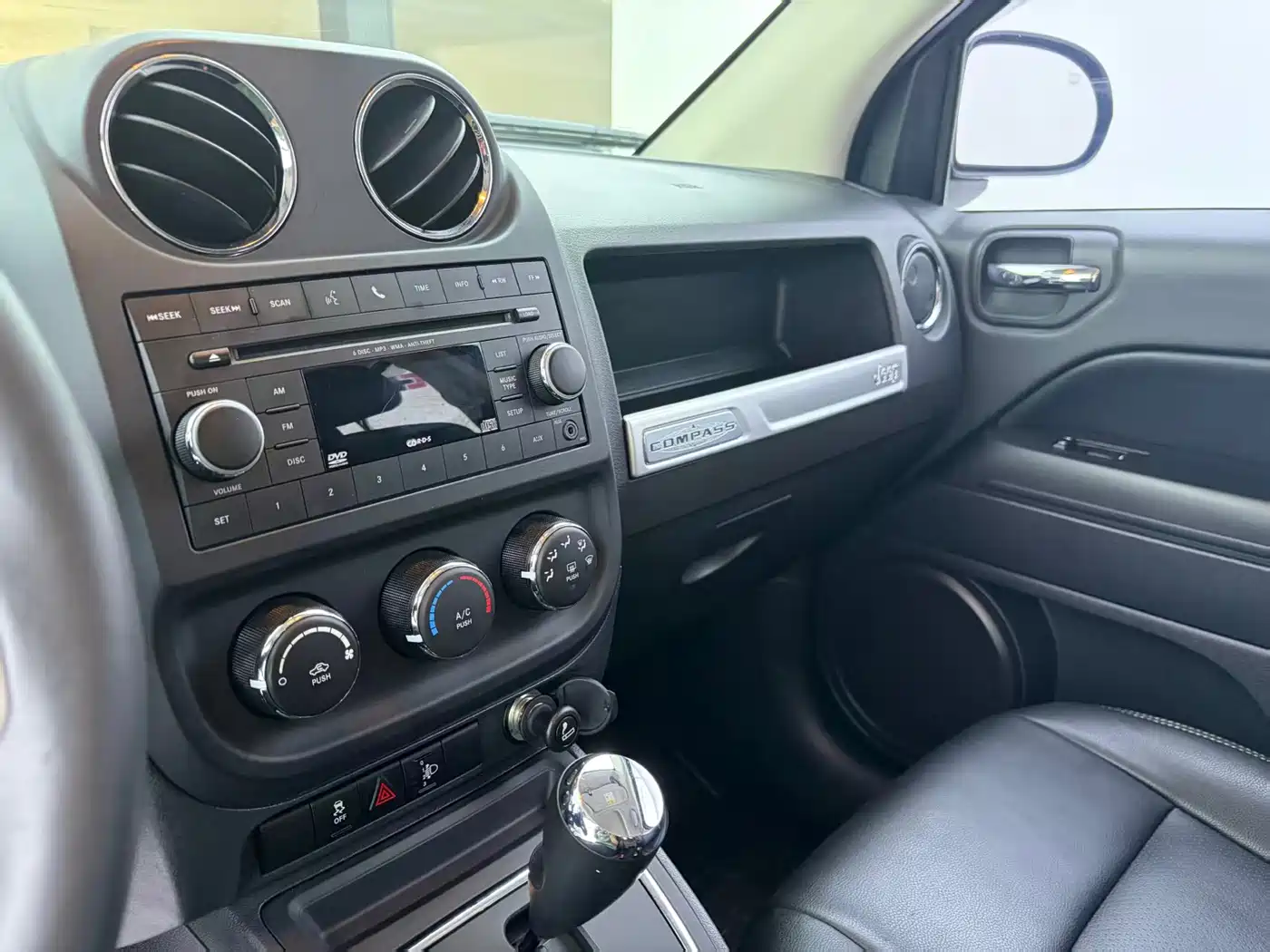 Jeep Compass (Import) 2015 2015 2.0L 2WD Sport