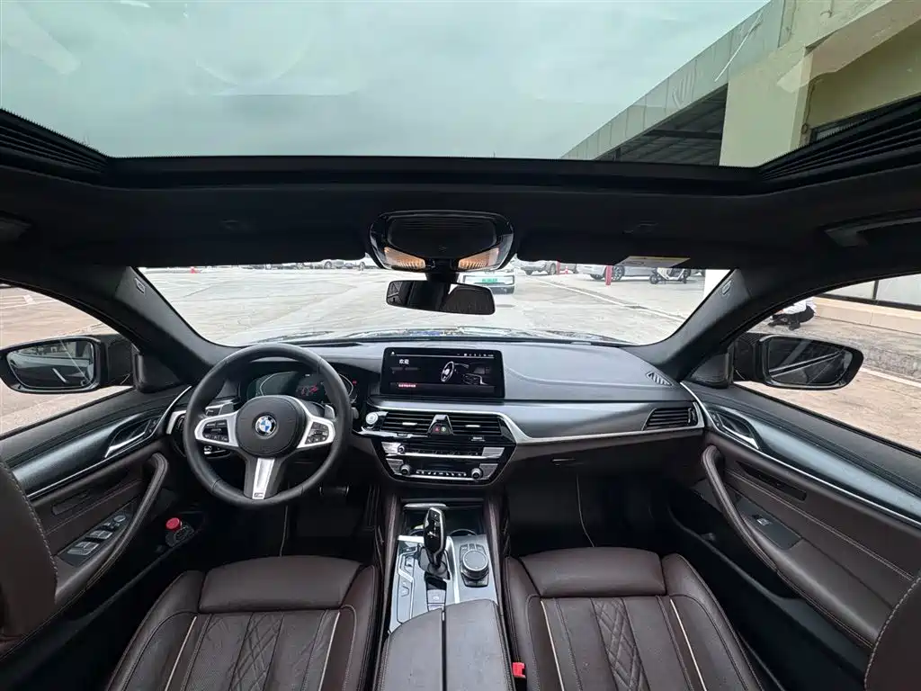 BMW 5 Series (Import) 2021 540i Style Edition M Sport Package фото 17