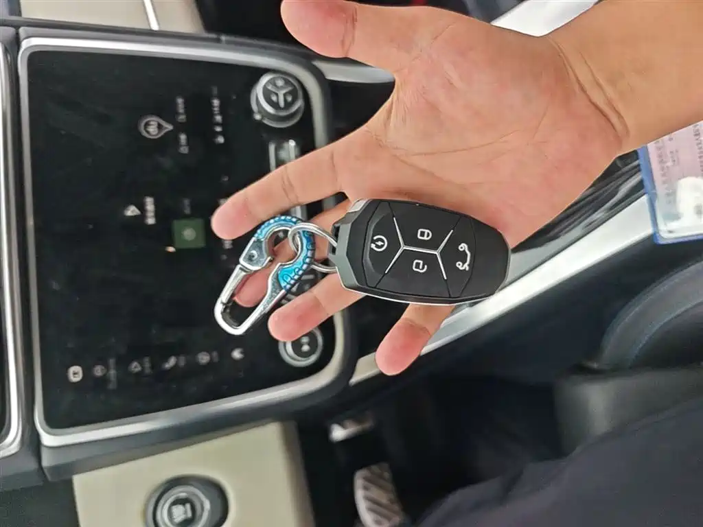 Lynk & Co 01 2019 2.0T 2WD Pro Edition China V фото 17