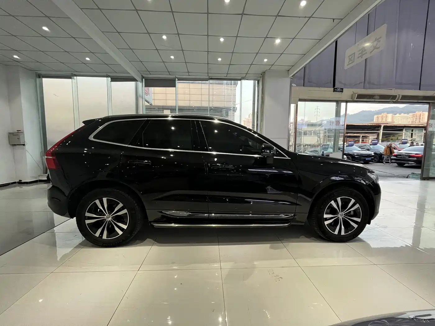 Volvo XC60 2025 2025 B5 AWD Smart Luxury Edition
