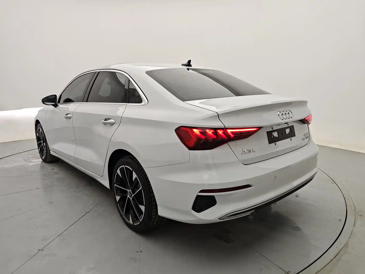 Audi A3 2022 A3L Limousine 35 TFSI Luxury Elegance фото 7