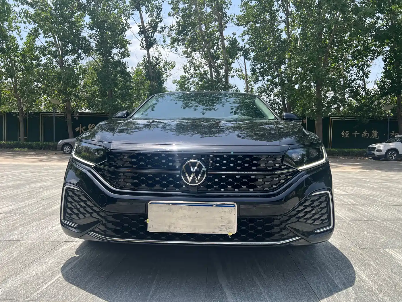 Volkswagen Passat 2023 330TSI Starlight Elite Edition