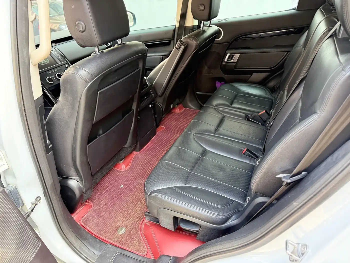 Land Rover Discovery 2017 3.0 SC V6 SE фото 12