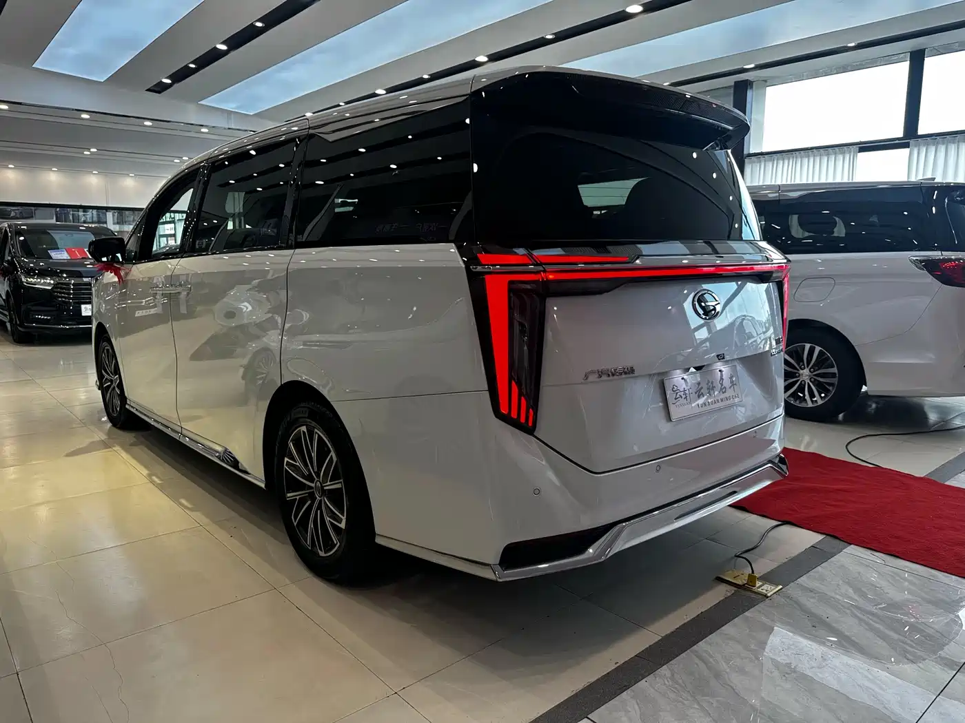 GAC Trumpchi Trumpchi M8 2024 Master Series Super Hybrid фото 18