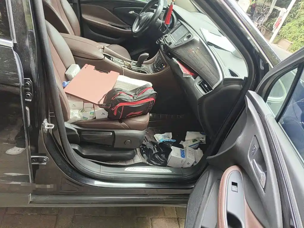 Photo 13 - Buick Envision Plus
