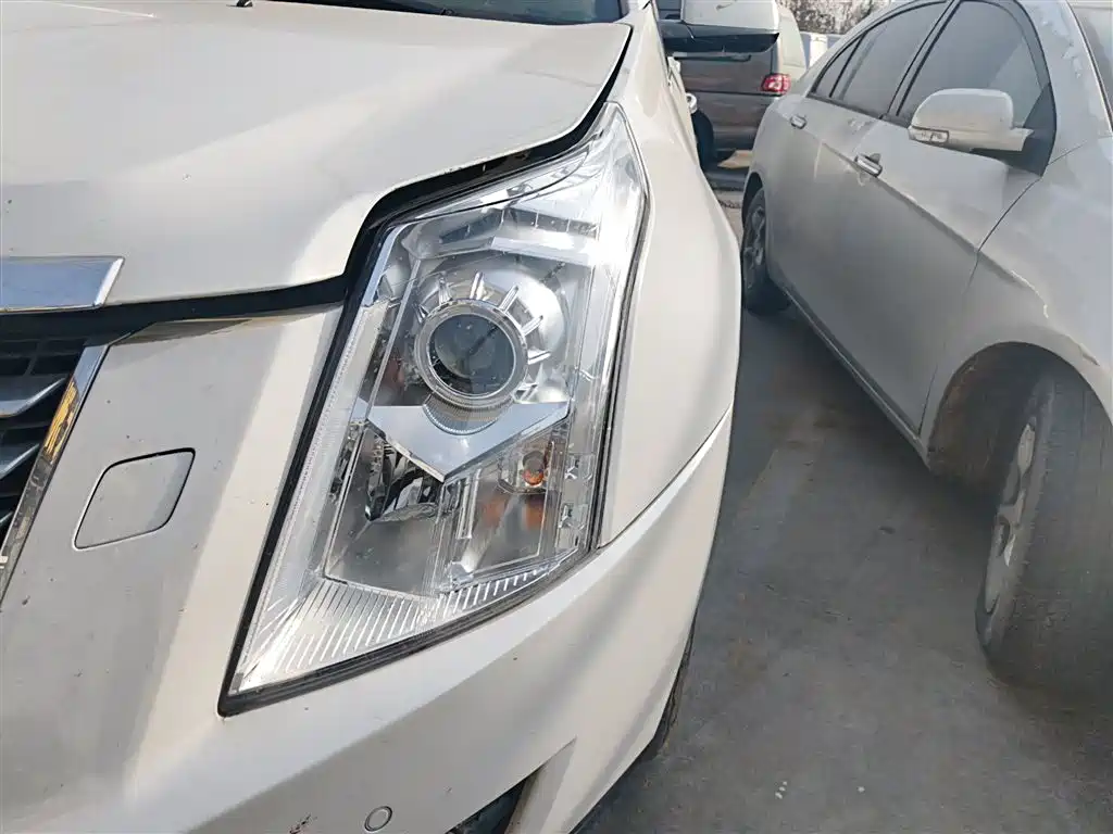 Cadillac SRX 2014 3.0L Elite Model фото 24