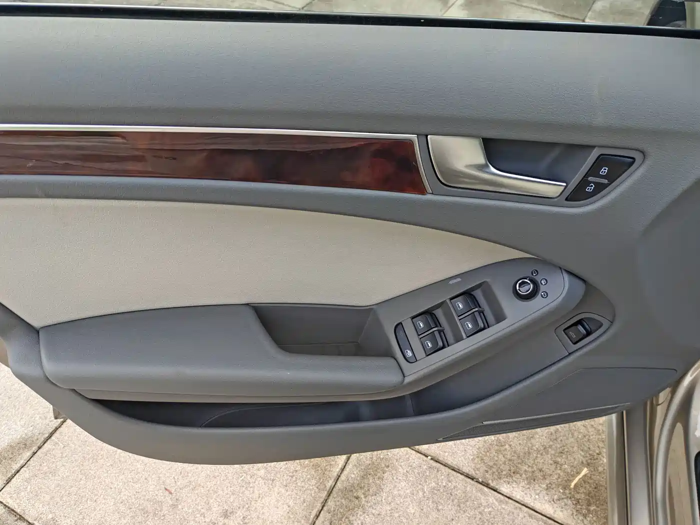Фото 8 - Audi A4L