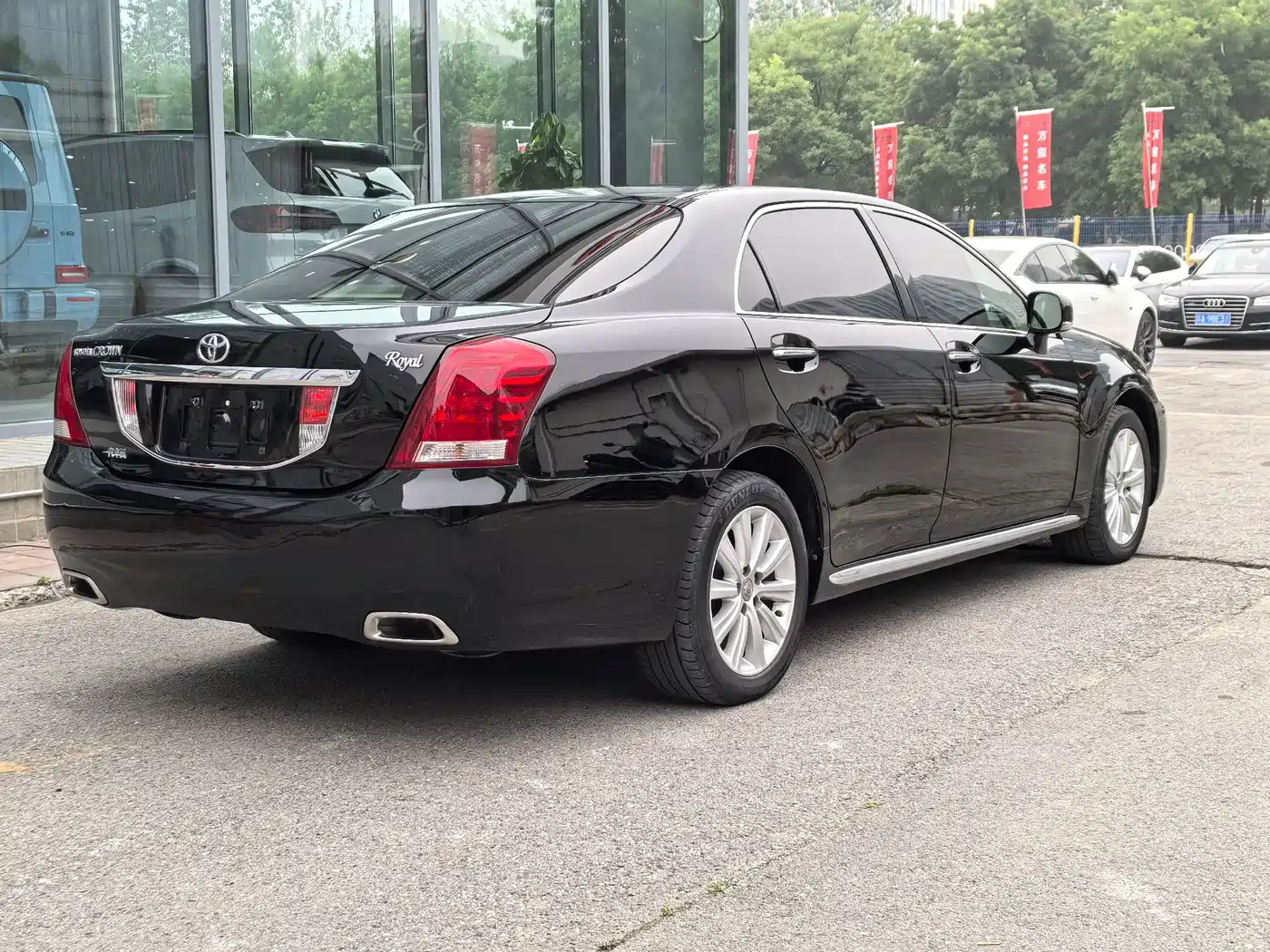 Toyota Crown 2010 2.5L Royal Leather Sunroof Navigation фото 5