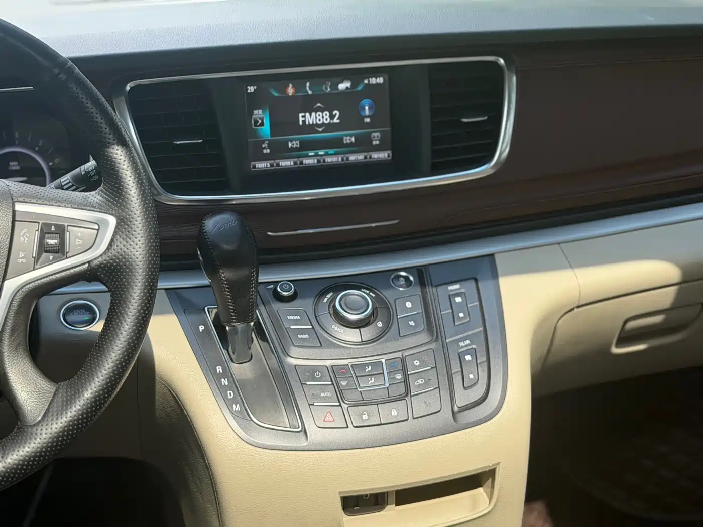 Фото 13 - Buick GL8