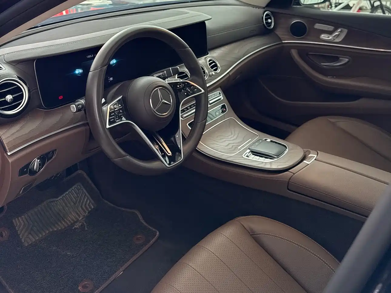 Mercedes-Benz E-Class 2021 E 300 L Fashion фото 4