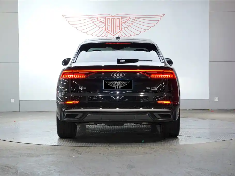 Audi Q8 2022 55 TFSI Luxury Dynamic фото 5
