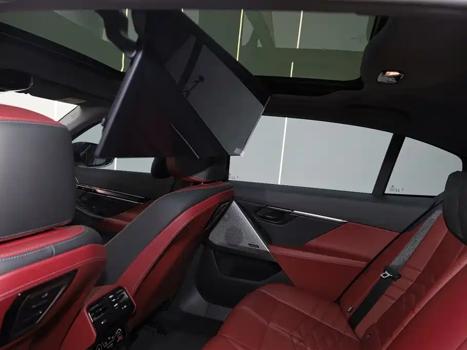 BMW i5 2025 eDrive 40L M Sport Package фото 28