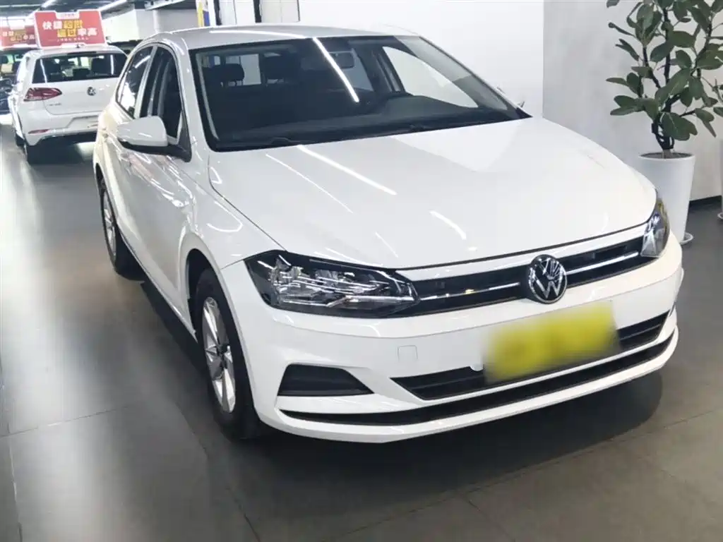 Volkswagen Polo 2023 Facelift Plus 1.5L Auto Joyful Living Edition фото 4