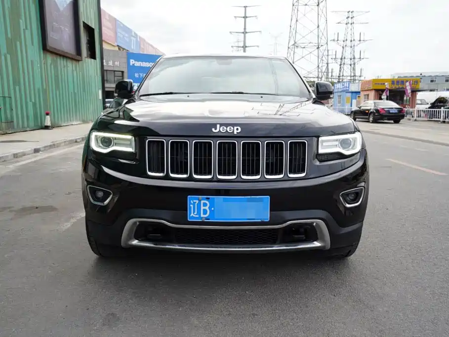 Фото 2 - Jeep Grand Cherokee (Import)