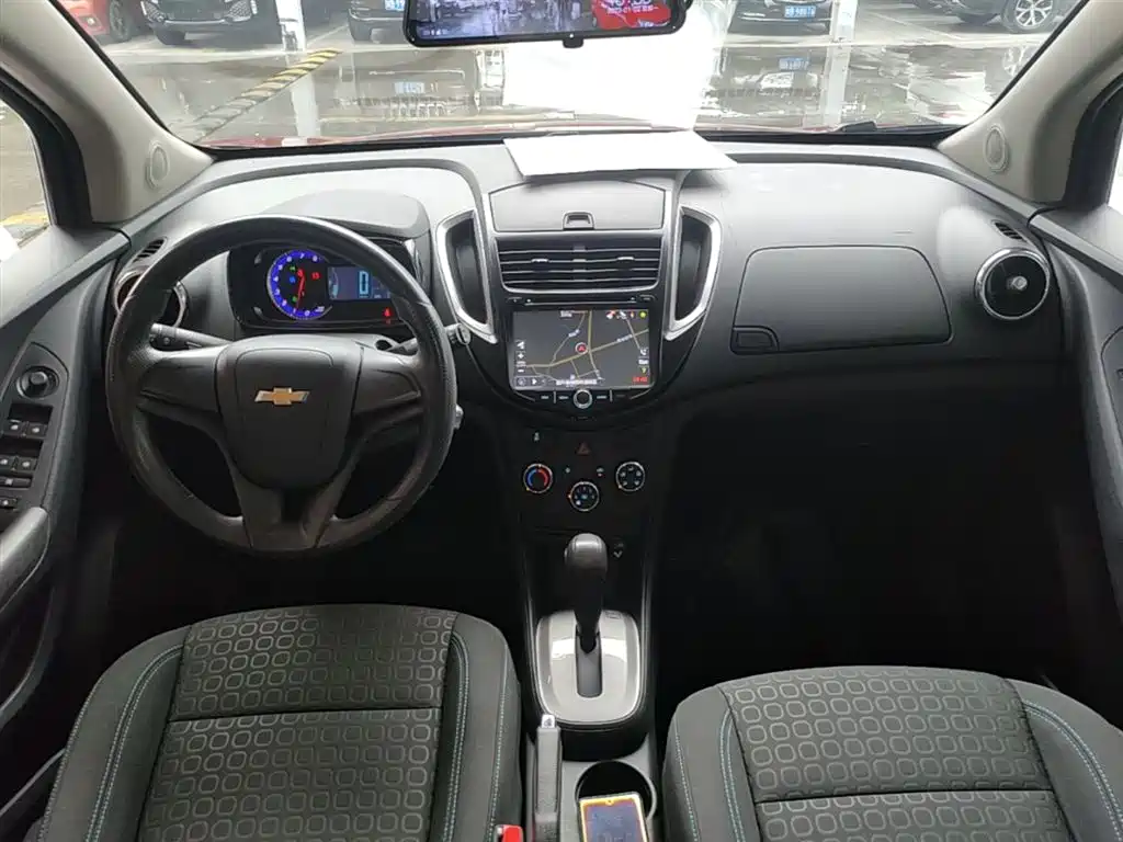 Chevrolet Trax 2016 1.4T Automatic 2WD Comfort Sunroof Edition фото 10