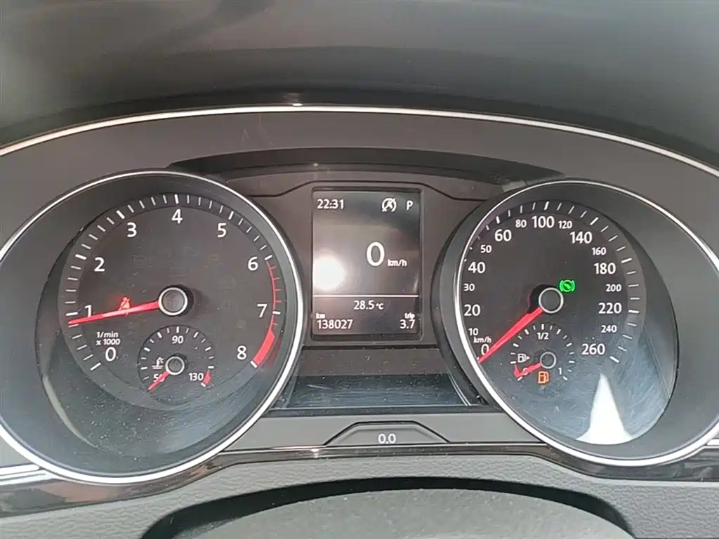 Volkswagen Magotan 2017 330TSI DSG Leading фото 12