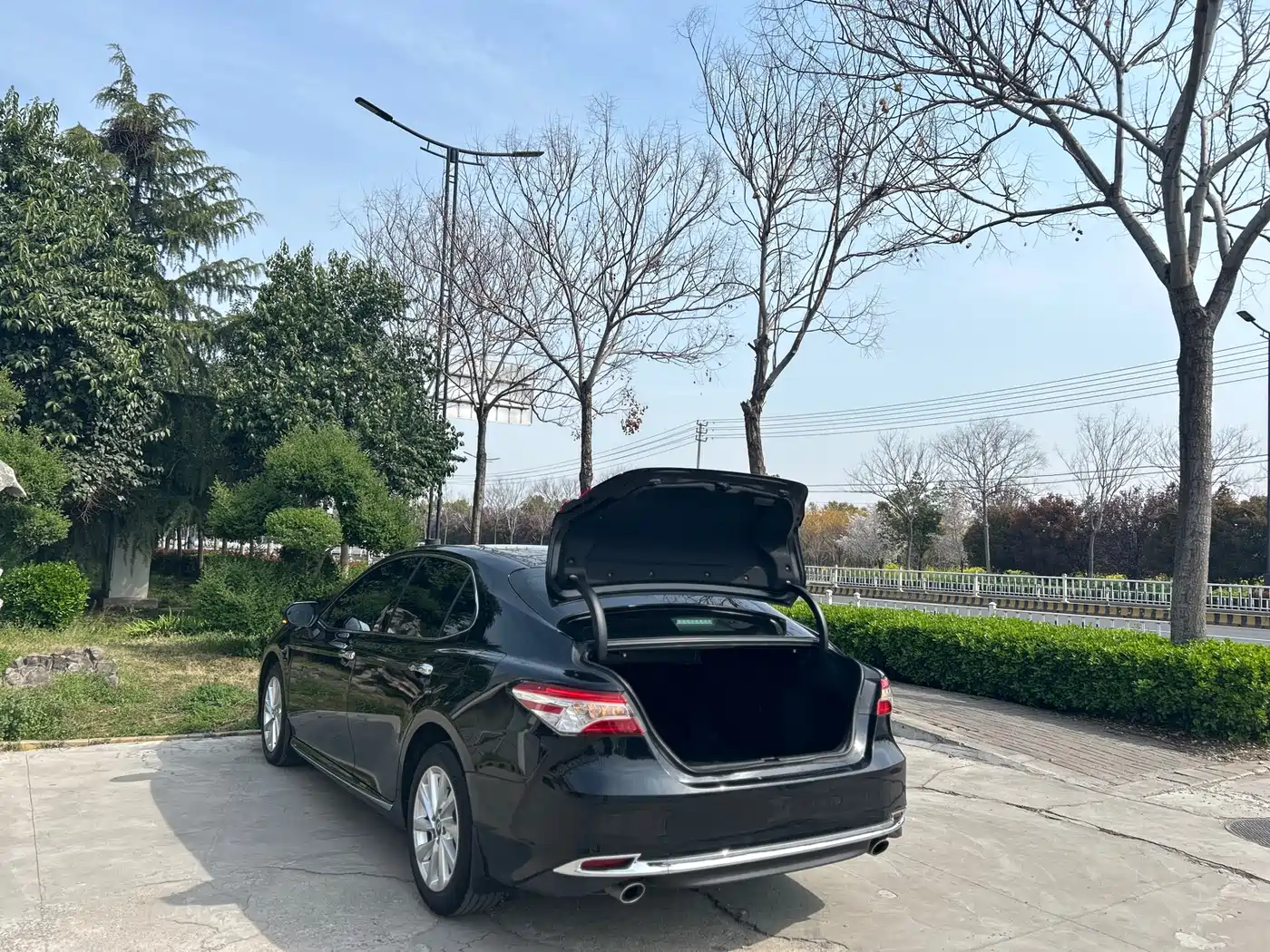 Toyota Camry 2023 2.0G Luxury Edition фото 17