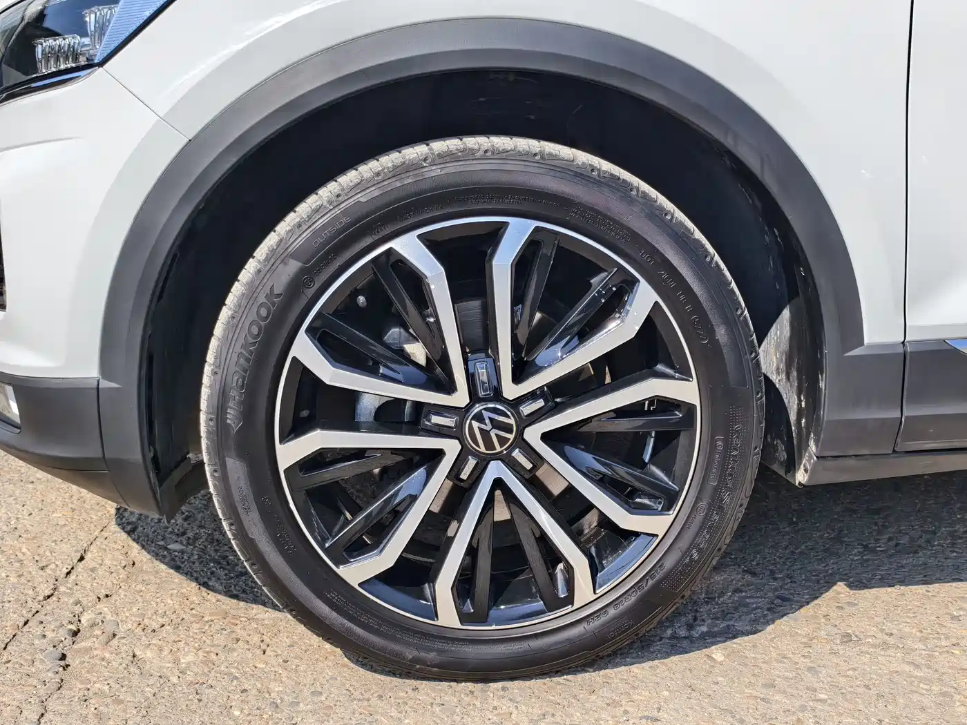 VOLKSWAGEN T ROC EXPLORING SONGS