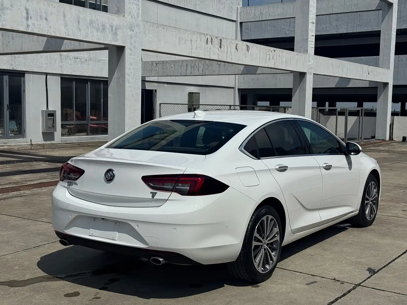 Фото 8 - Buick Regal