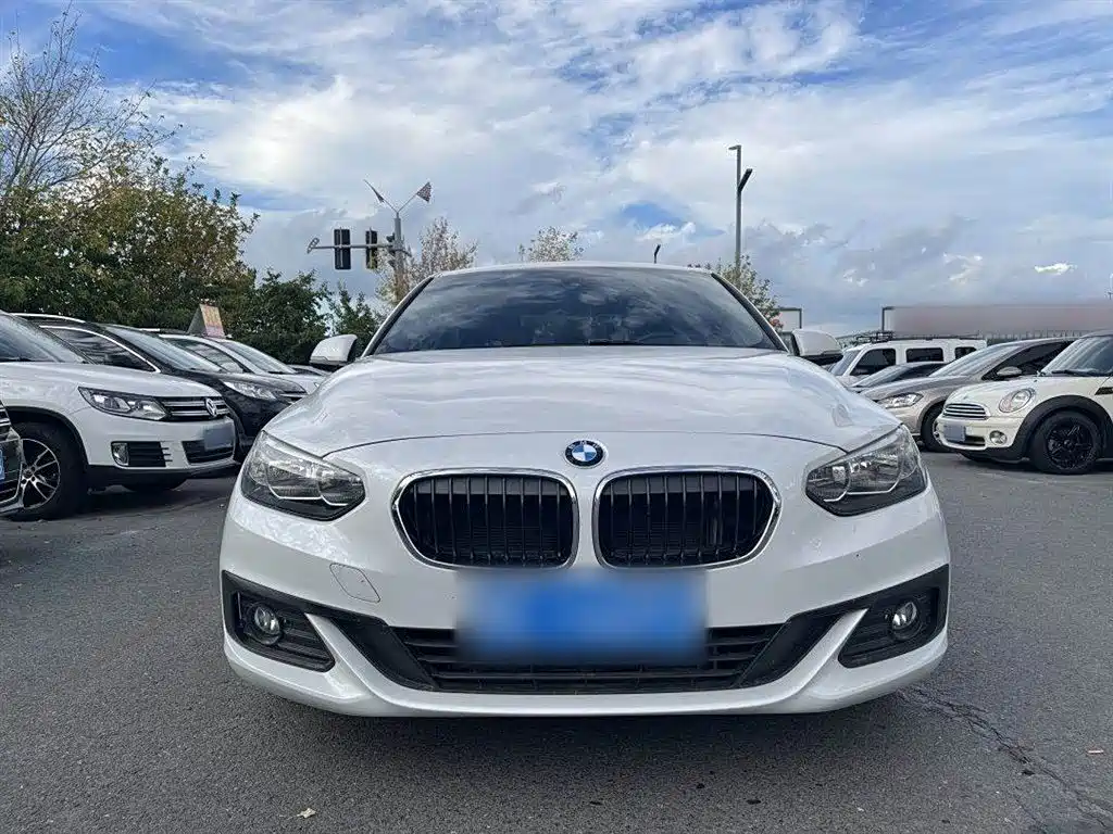 BMW 1 Series 2018 Facelift 118i Fashion фото 7