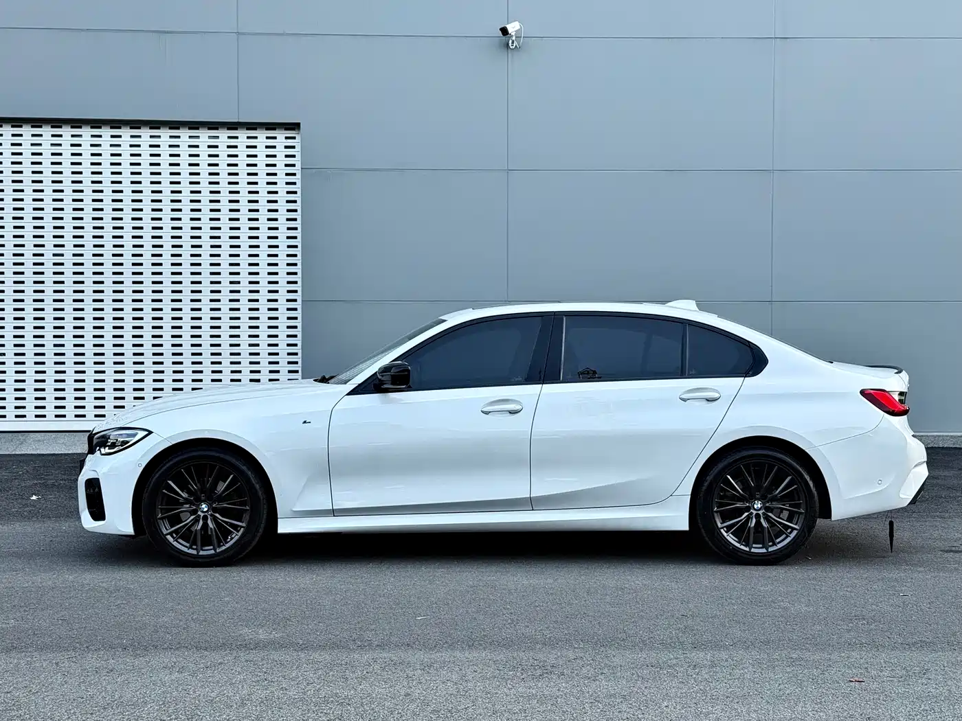 BMW 3 Series 2021 325Li M Sport Night Edition фото 5