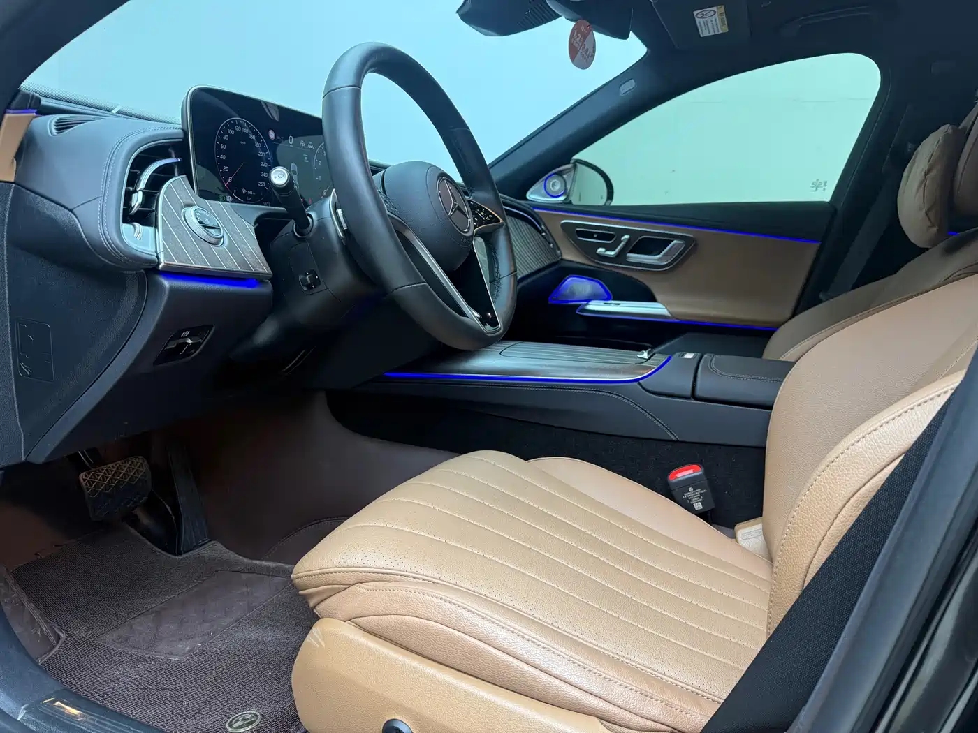 Mercedes-Benz E-Class 2025 E 300 L Fashion фото 12