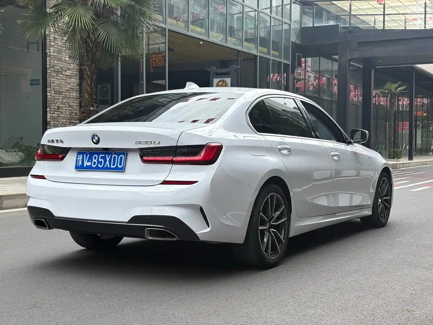 BMW 3 Series 2020 320Li M Sport Package фото 11