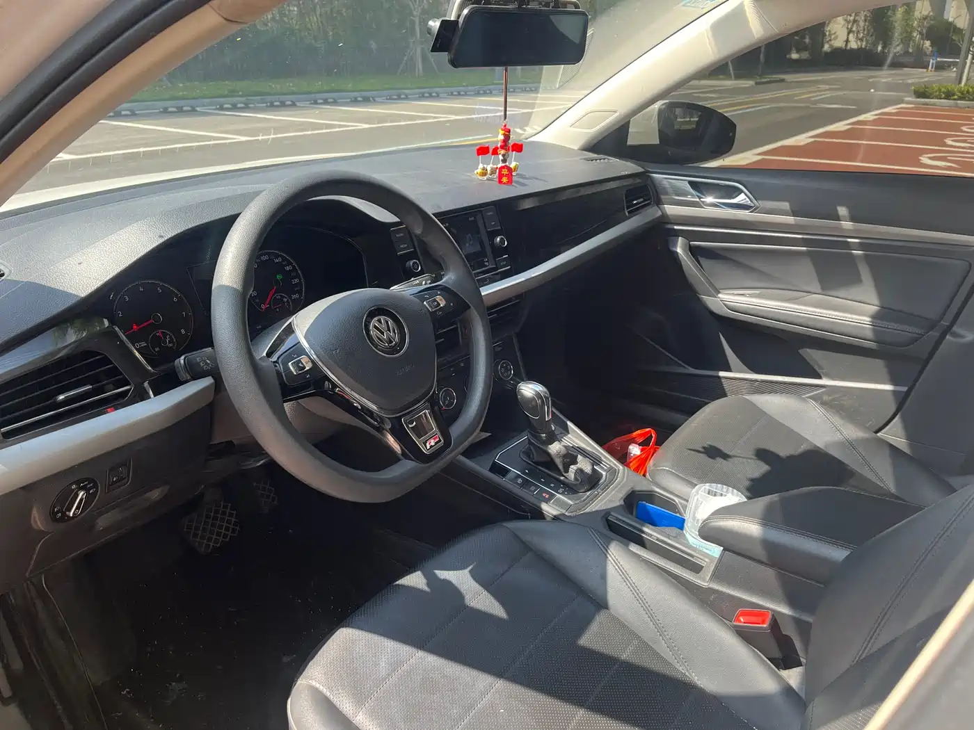 Volkswagen Lavida 2019 1.5L Automatic Comfort Edition China VI фото 4