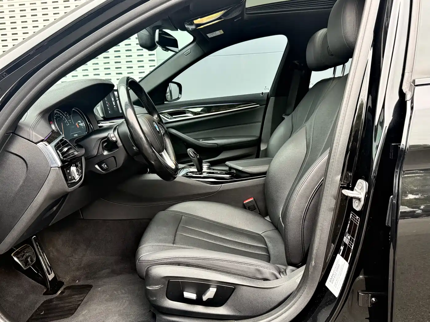 BMW 5 Series 2018 525Li M Sport Package фото 5