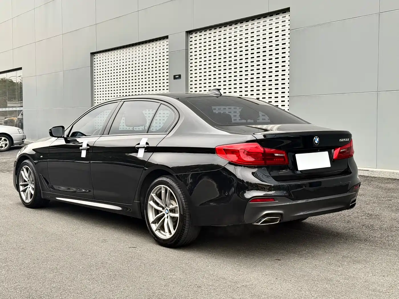 BMW 5 Series 2018 525Li M Sport Package фото 15