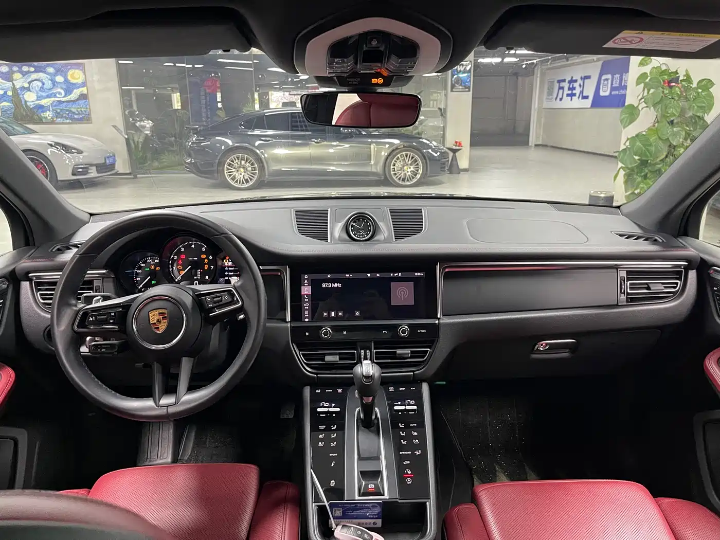 Porsche Macan 2023 Macan 2.0T фото 9