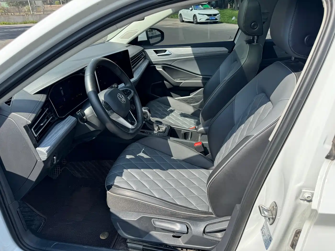 Volkswagen Sagitar, миниатюра 4