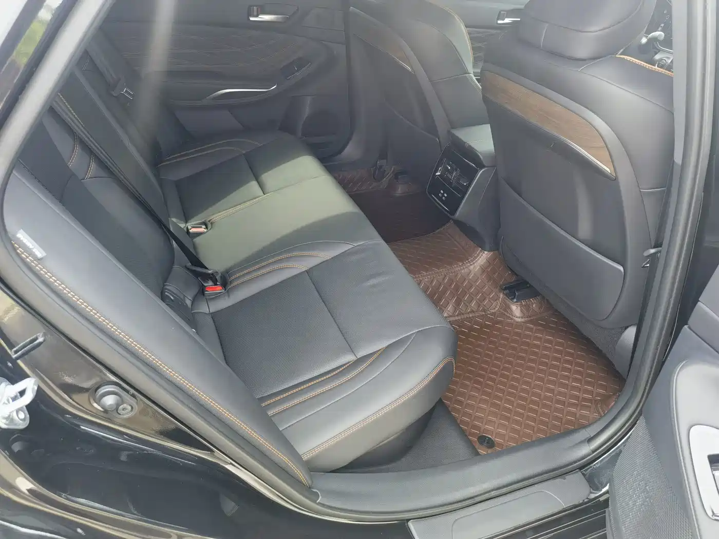 Toyota Avalon 2024 Hybrid 2.0L Luxury Edition фото 9