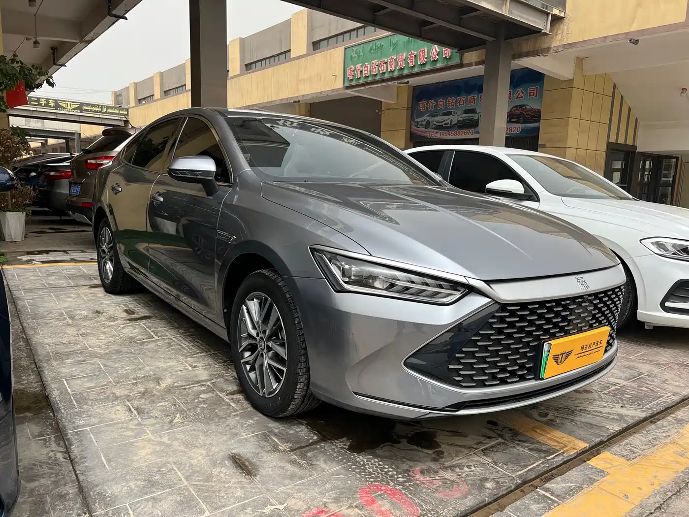 BYD Qin PLUS 2023 Champion Edition DM-i 120KM Excellence фото 3